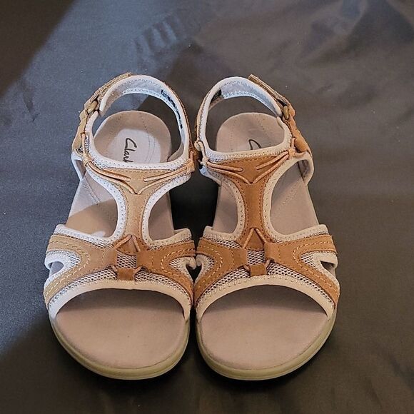 CLARKS IN MOTION COMFORT WALKING WOMEN"S SANDAL - Picture 3 of 13